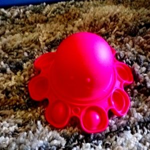 A changeing octopus pop it